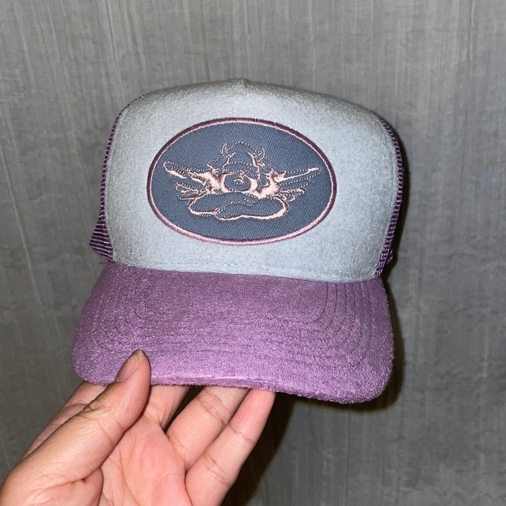 trucker hat